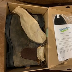 Blundstone #585 Rustic Brown - Size 8 AUS